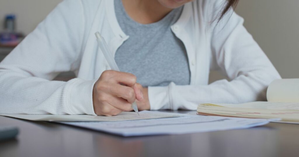 The Ultimate Guide to Writing a Top Notch Essay (+ Study Tips!)